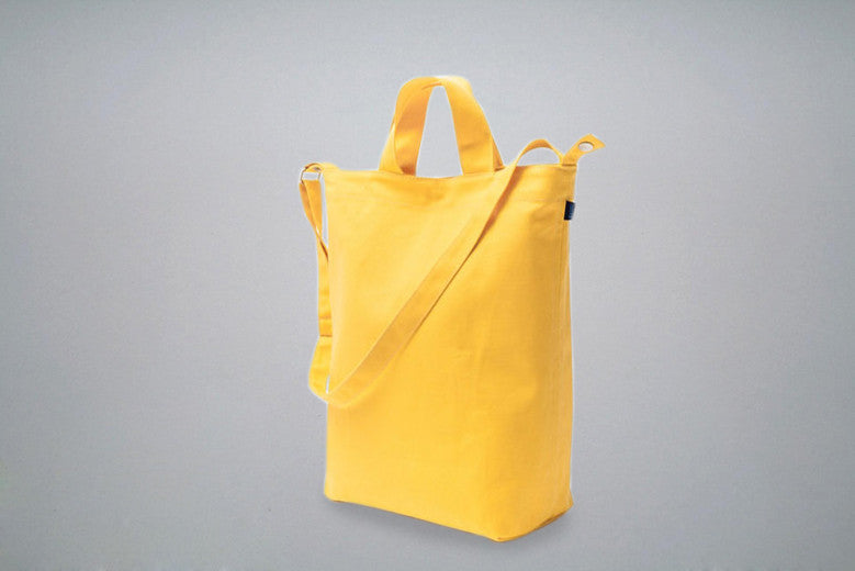 Canvas 'Duck' Bag by Baggu
