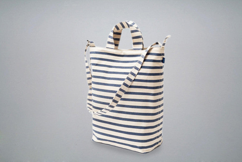 Canvas 'Duck' Bag by Baggu