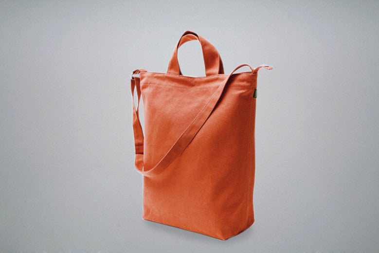 Canvas 'Duck' Bag by Baggu