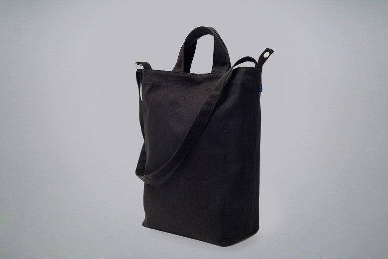 Canvas 'Duck' Bag by Baggu